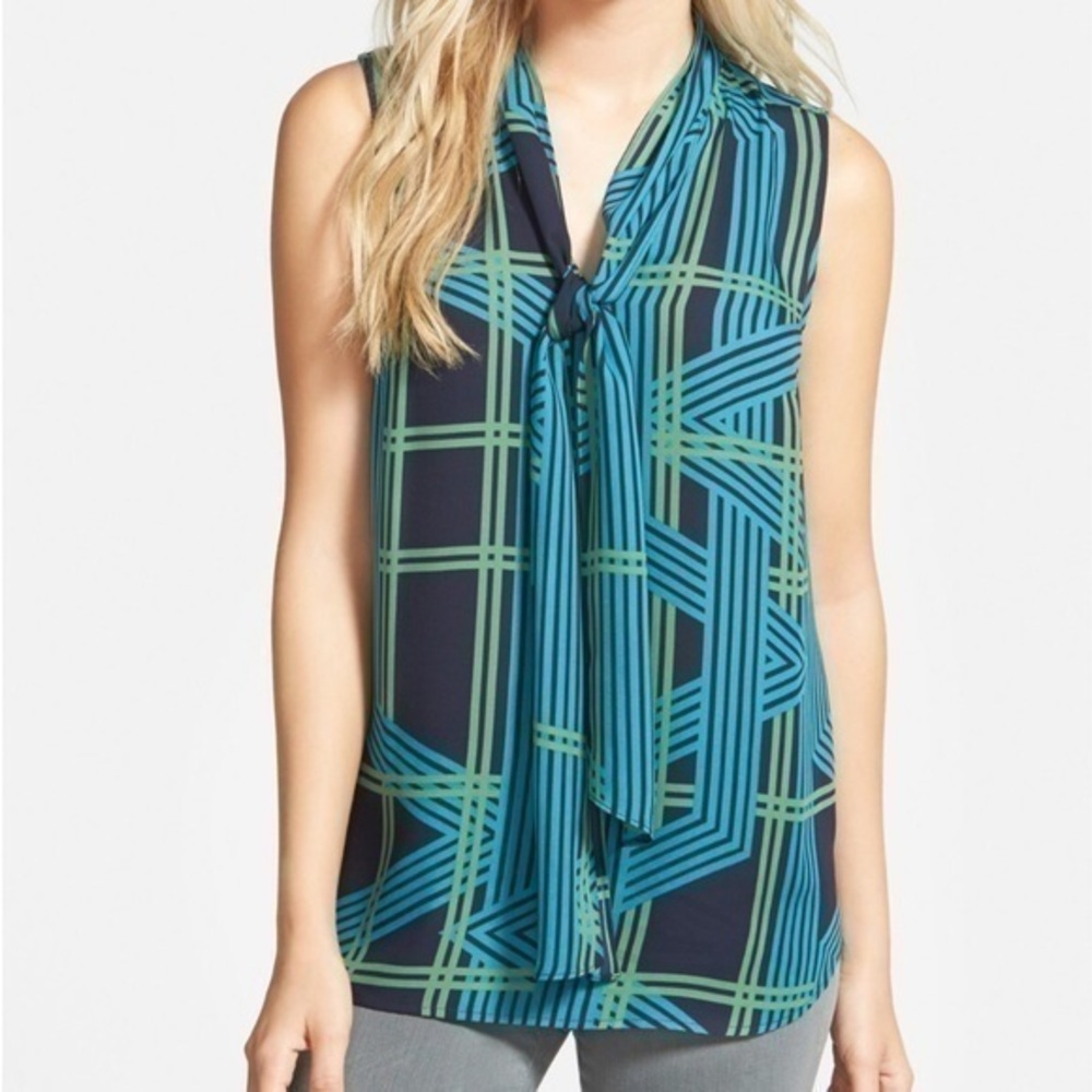 Halogen Top Neck Tie Sleeveless Blouse
